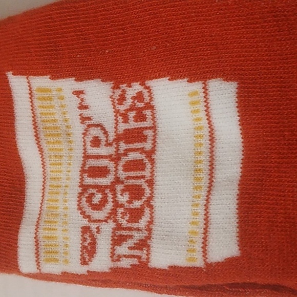 Fun socks cup of noodles. - Picture 4 of 4